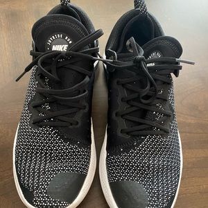 Nike Wmns Joyride Run Flyknit 'Oreo', 10W